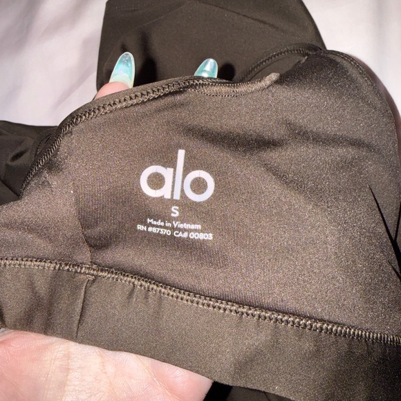 ALO Yoga airlift set in espresso - Picture 5 of 5